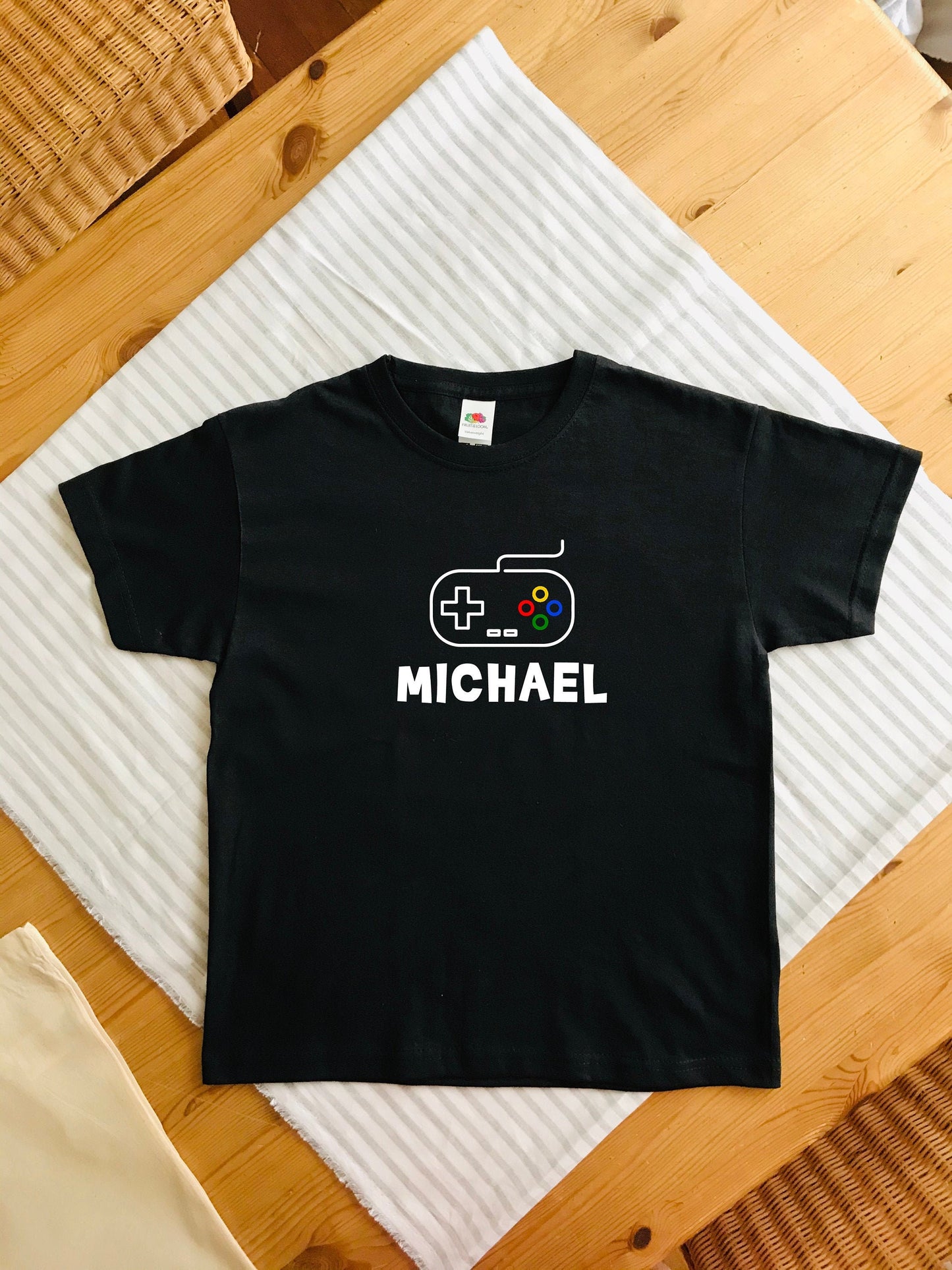 Custom name game controller print Kid's unisex T-shirt with size variations / Choose name and game controller / print to order / kids