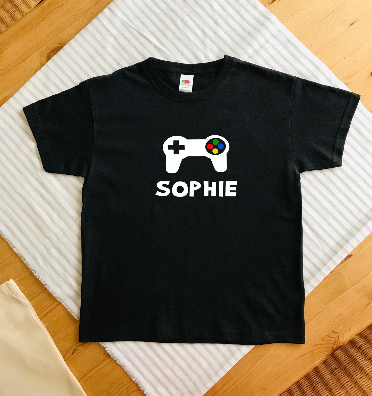 Custom name game controller print Kid's unisex T-shirt with size variations / Choose name and game controller / print to order / kids