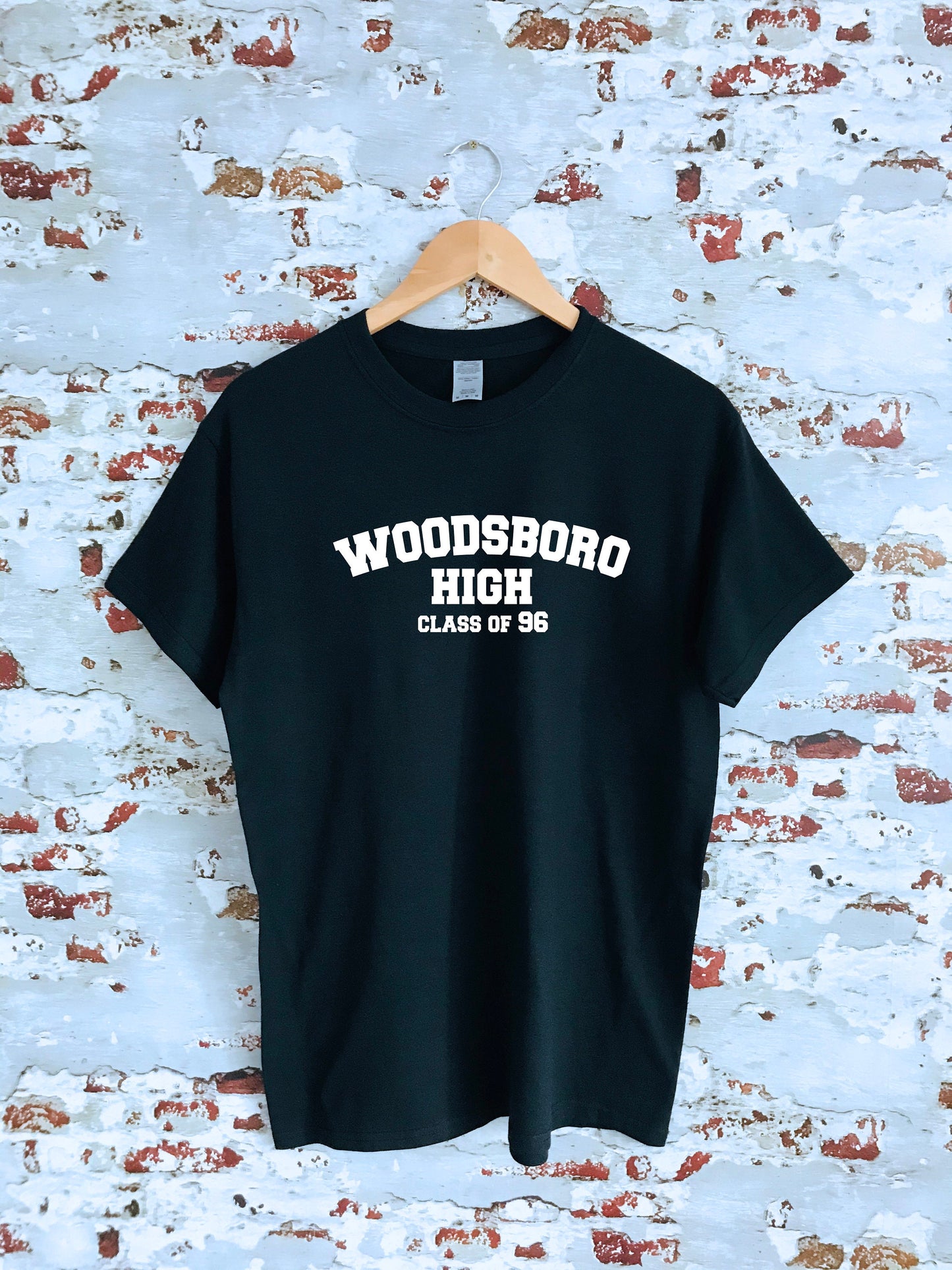 Scream Highschool Woodsboro High Class of 96 print unisex T-shirt, ghostface, halloween clothing, horror, halloween costume, adult sizes,