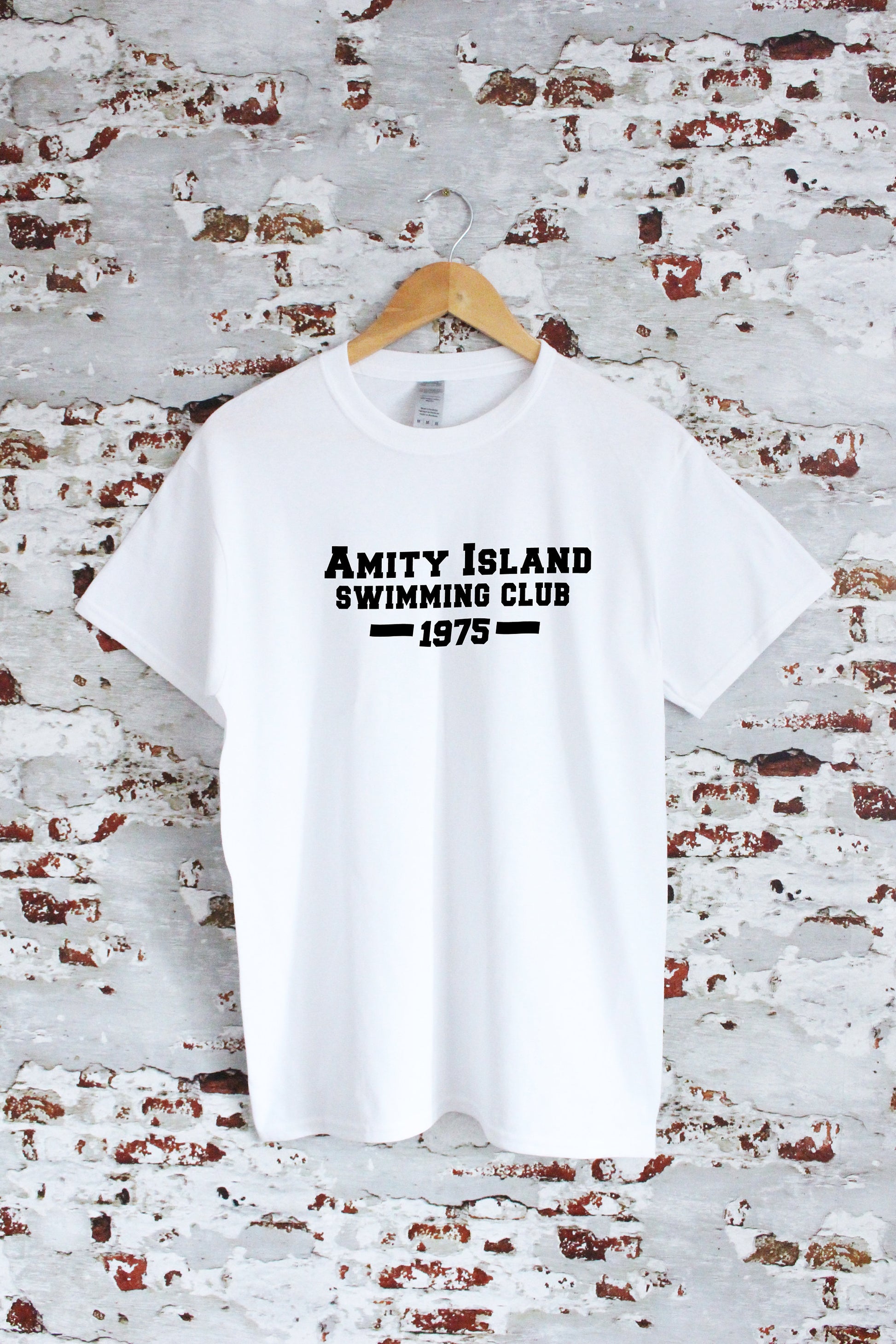 Amity Island Swimming club 1975 Jaws print unisex T-shirt, movie gift halloween clothing, horror, halloween, unisex and women's sizes, gift