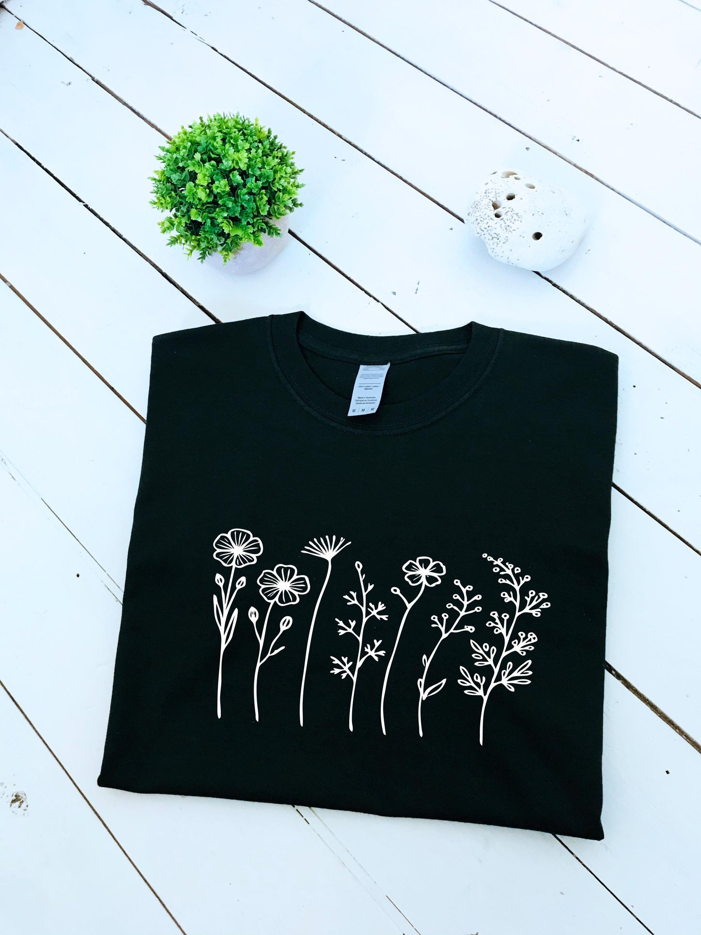 Wildflowers illustration print T-shirt, heavy cotton, unisex and women's sizes, spring, summer, flowers, garden, insta Shirt